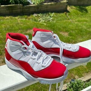 Nike Air Jordan 11 Retro Cherry Red Men’s 8 1/2